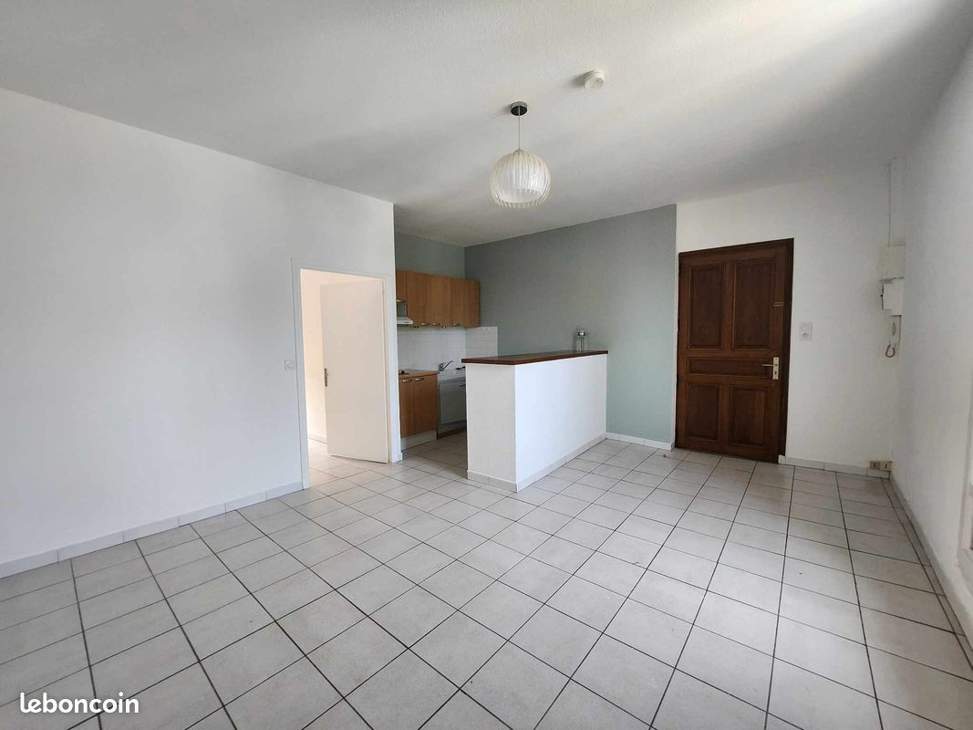 Appartement 2 pièces 38 m² · à Pézenas · 38 m² · 475 €