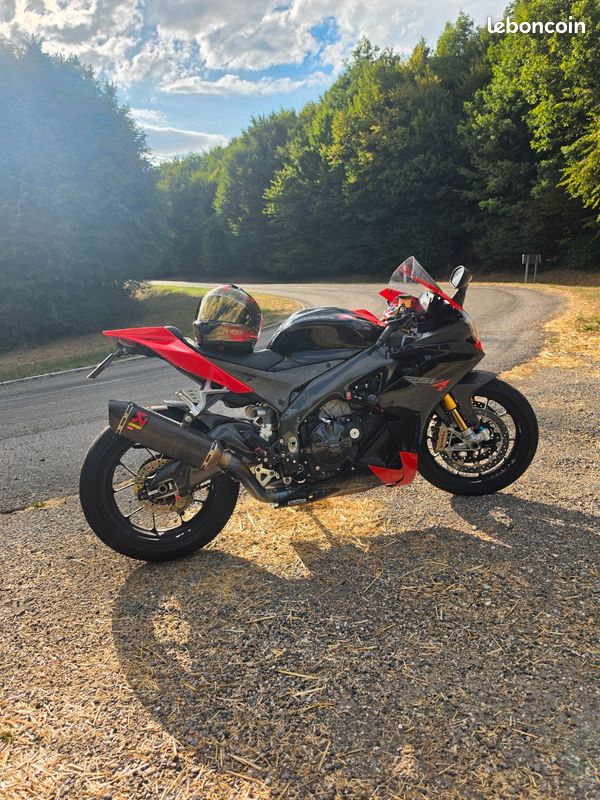 Aprilia Rsv4 factory (image 1)