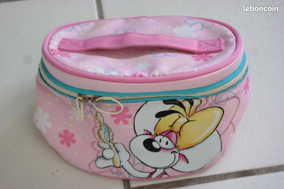 Trousse de toilettes petite fille (image 1)