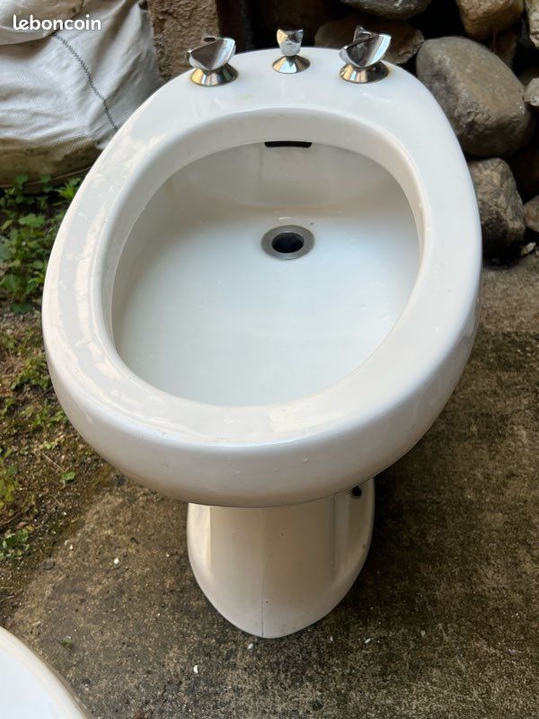 Vend lots de bidet, évier, lavabo (image 3)