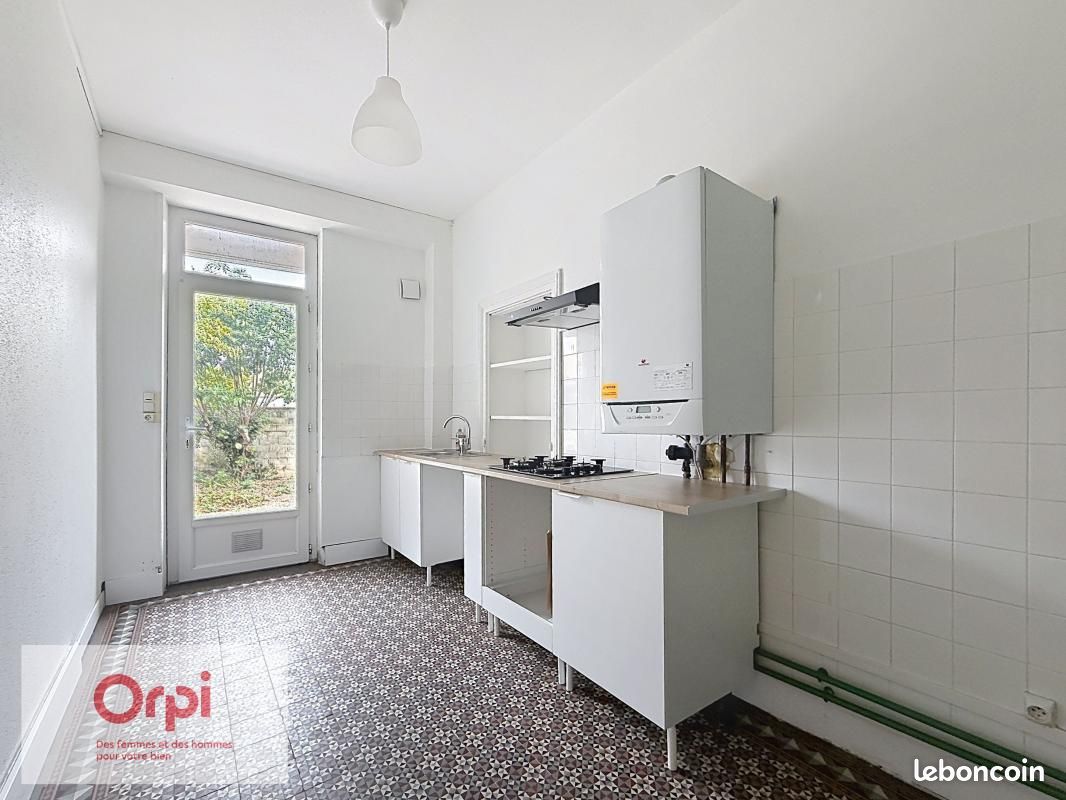 Appartement 3 pièces 65 m² · à Montluçon · 65 m² · 600 €/mois