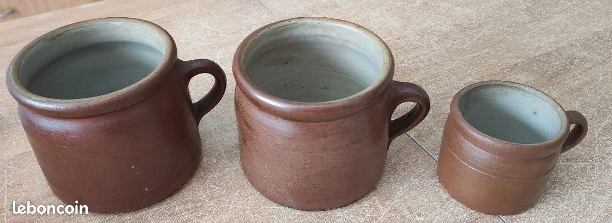 Pot en grès (image 1)