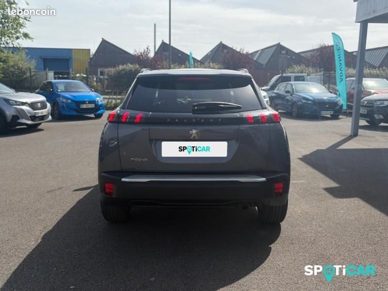 Peugeot 2008 1.2 PureTech 100ch S&S Style (image 26)