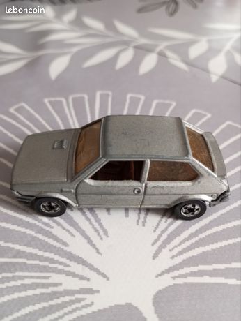 Hot Wheels Fiat 500e - HW Green Speed 8/10 - HKH59 - Carte courte - Turquoise métallisé - Mattel 2023