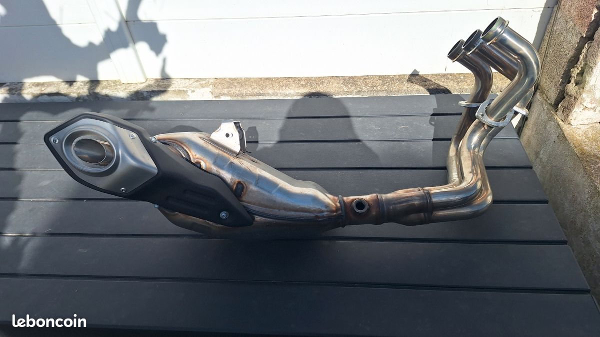 Ligne d échappement yamaha mt 09 (image 1)