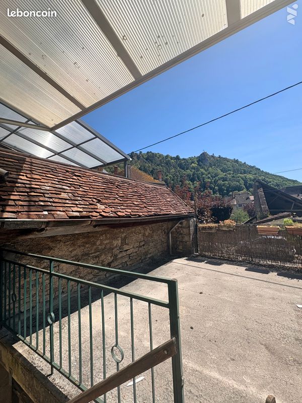 Maison 4 pièces 100 m² · à Poligny · 100 m² · 95 000 €
