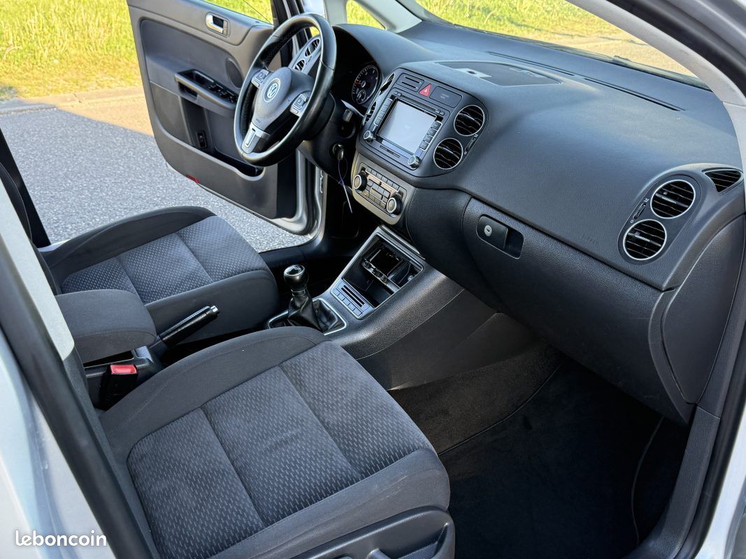 Volkswagen Golf Plus 1.6 TDI 105ch Confortline Garantie 6 Mois (image 25)