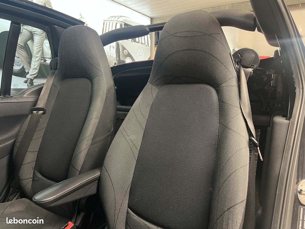 SMART Fortwo II (2) Cabrio Passion MHD 71 Softtouch - Apple CarPlay & Android auto - Feux automatiques - Pneus avant neufs - Révisée pour la vente (image 14)