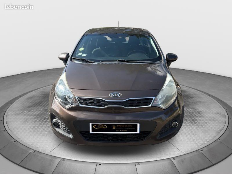 🚘 KIA Rio 1.4 CRDi Spirit (image 2)