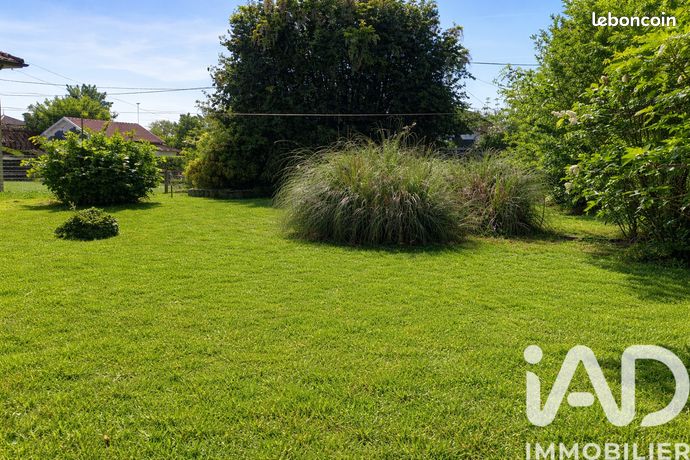 Terrain 470 m² Coutras