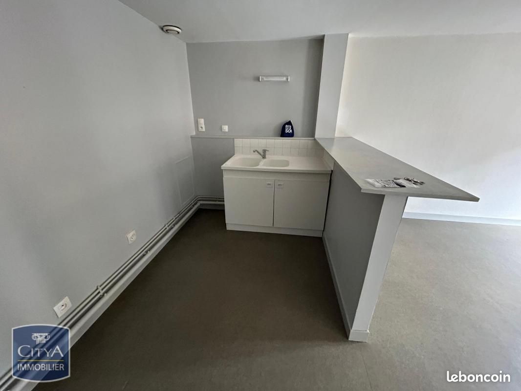 Appartement a louer chalons-en-champagne - 2 pièce(s) - 47 m2 - Surfyn