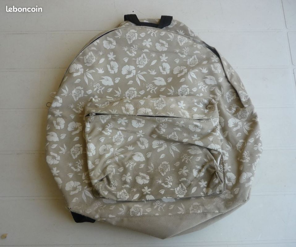 Sac à dos beige rembourré à 2 euros (image 1)