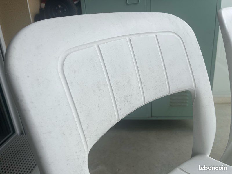 Chaises de jardin blanches Grosfillex (image 5)