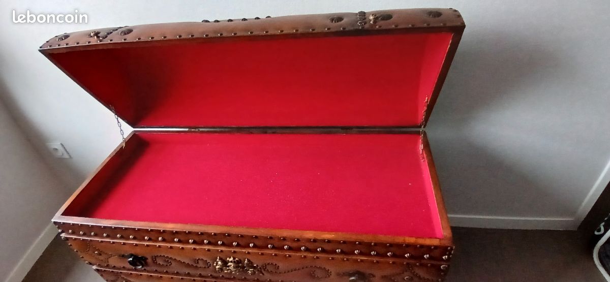 Grosse Malle ancienne en cuir (image 8)