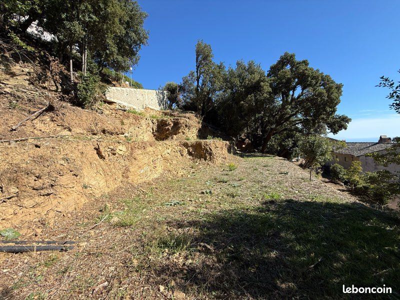 Terrain 883m2 Brando-Silgaggia-cap corse · 110 000 €