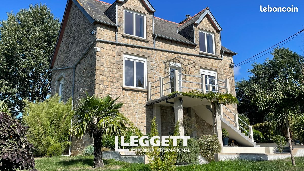 Maison 11 pièces 180 m² · au Mené · 180 m² · 359 000 €