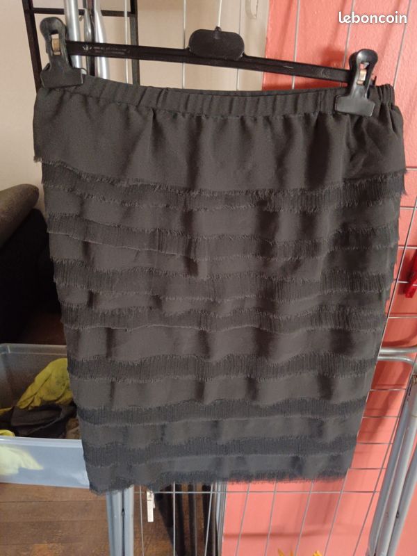 Jupe noir à volants zara - Vêtements