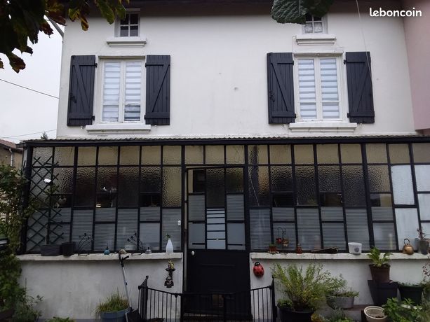 Maison avec travaux hameau tres calme limite 63 et 42