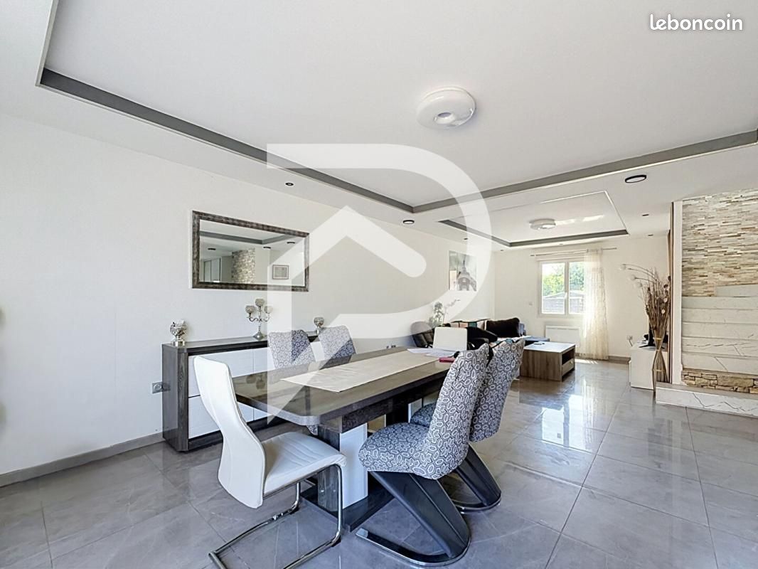 Maison 6 pièces 142 m² (image 2)