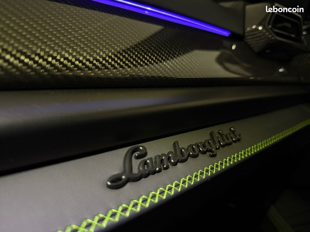 LAMBORGHINI URUS SE 799Ch NEUF Garantie constructeur FULL DISPO (image 24)