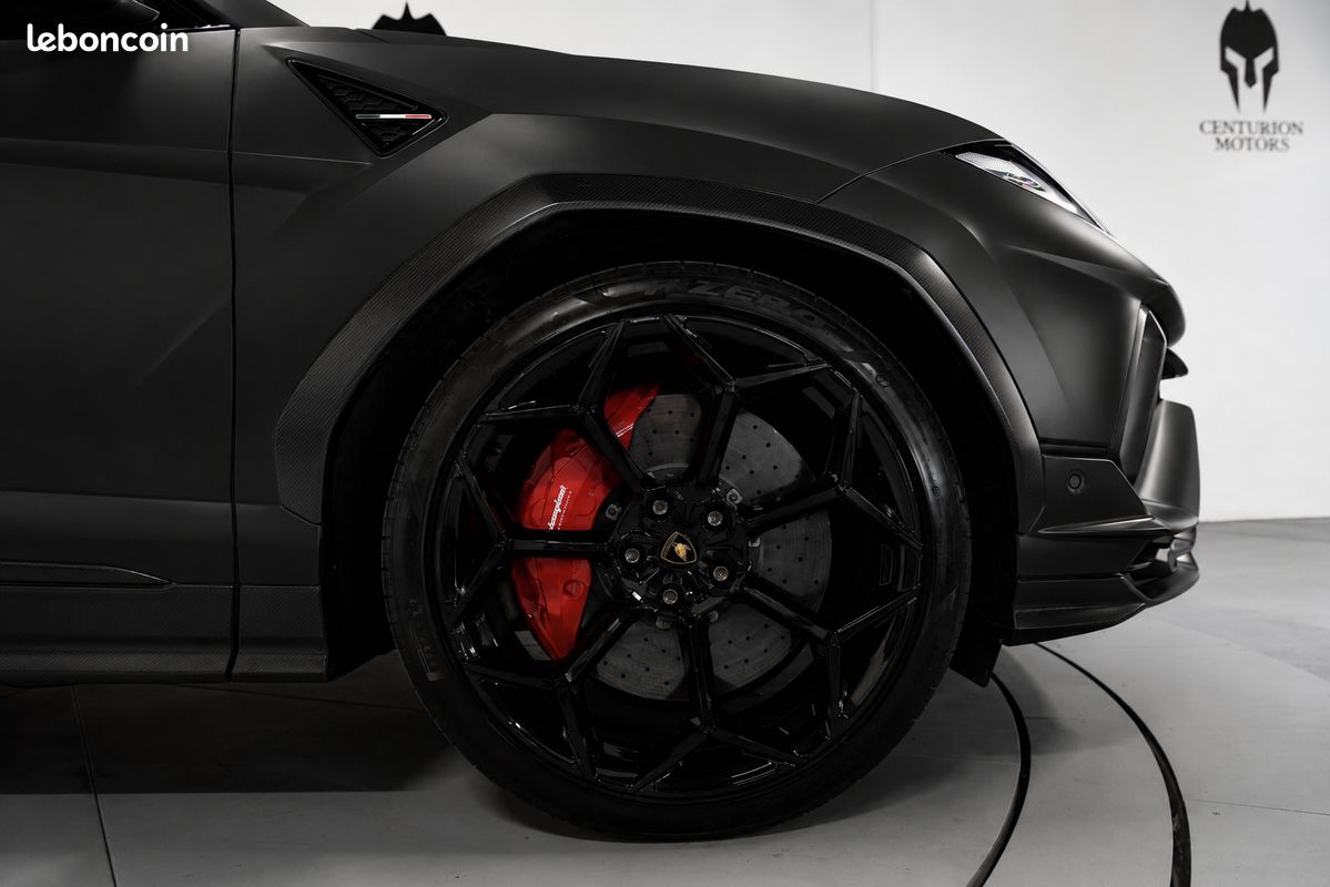 Lamborghini urus performante (image 7)