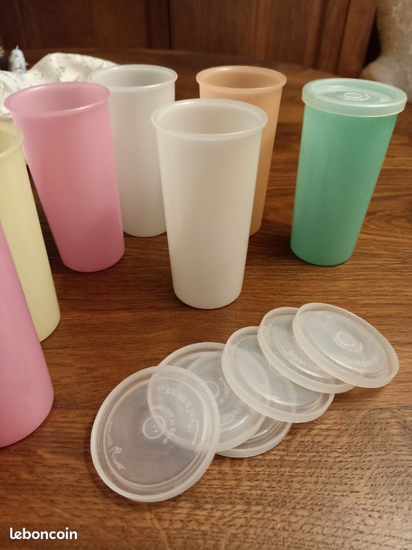 Lot De 2 Grands Verres Tupperware Vintage Avec Couvercles Plastique - Occasion
