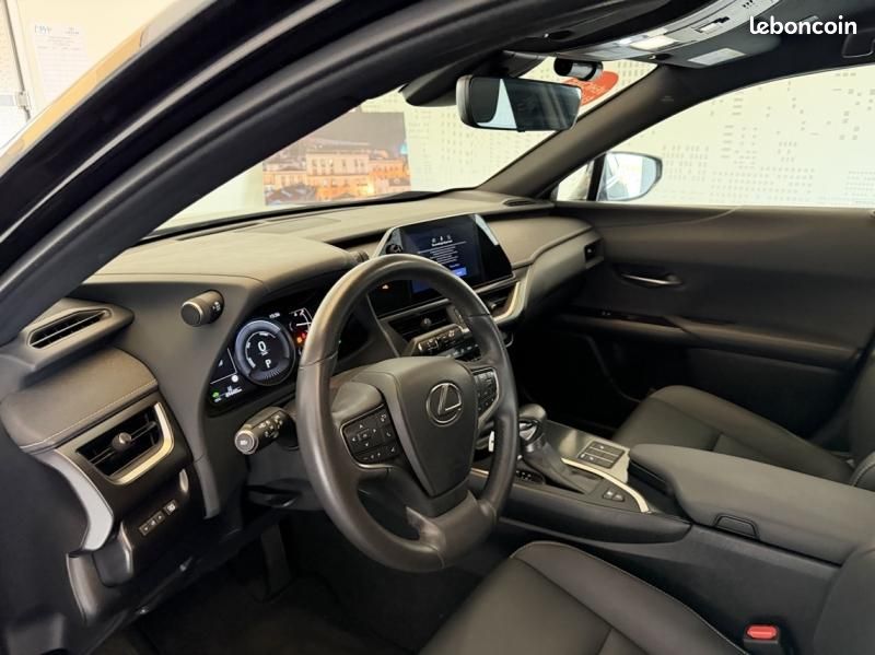 Lexus UX 250h F SPORT Design 2WD (image 13)