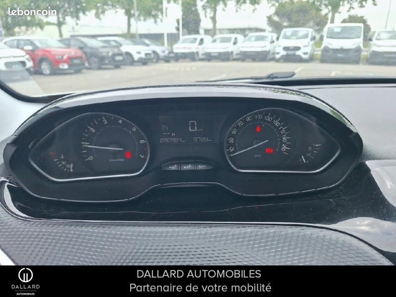 Peugeot 2008 1.2 PureTech 130ch E6.c Style S&S (image 15)