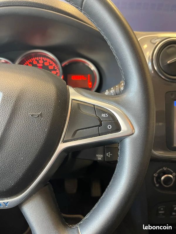 DACIA Sandero 1.5 D 95ch Stepway - 2019 - Caméra de recul - Phares LED - Navigation - Distribution OK (image 13)