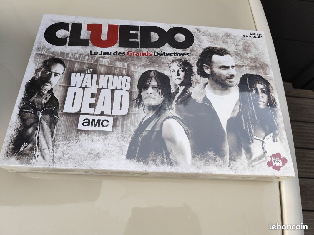 Cluedo The Walking Dead - Jeu De Cartes Hasbro - Édition Zombie - Neuf