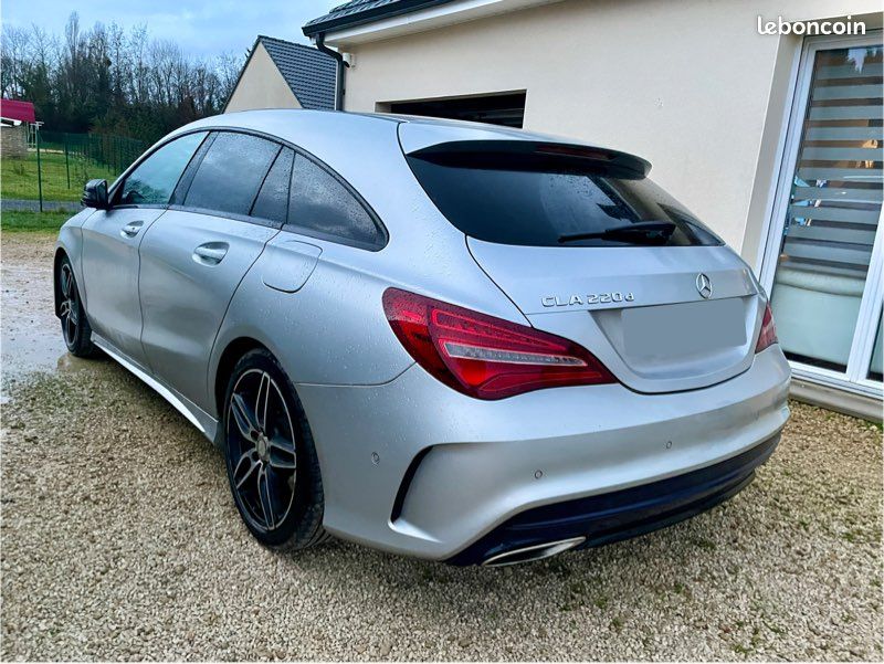Classe CLA 220d fascination AMG shooting break 177cv 2016 suivi Mercedes Apple Car Play Toit Ouvrant Panoramique Climatisation Auto GPS Bluetooth Sièges Electriques (image 1)