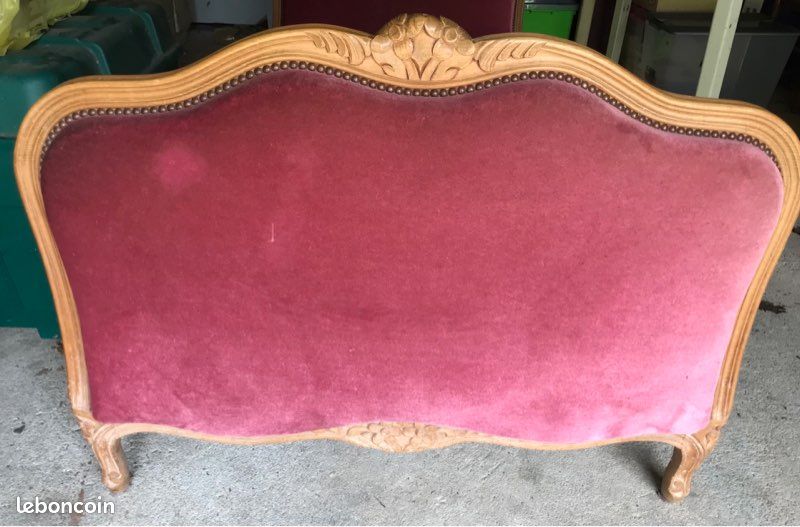 Lit tapissier en bois 90x190 prix à négocier (image 1)