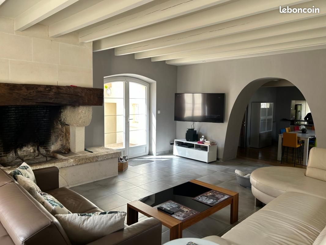 Maison 4 pièces 185 m² - Saint-Pierre-de-Juillers 17400 (image principale 11)