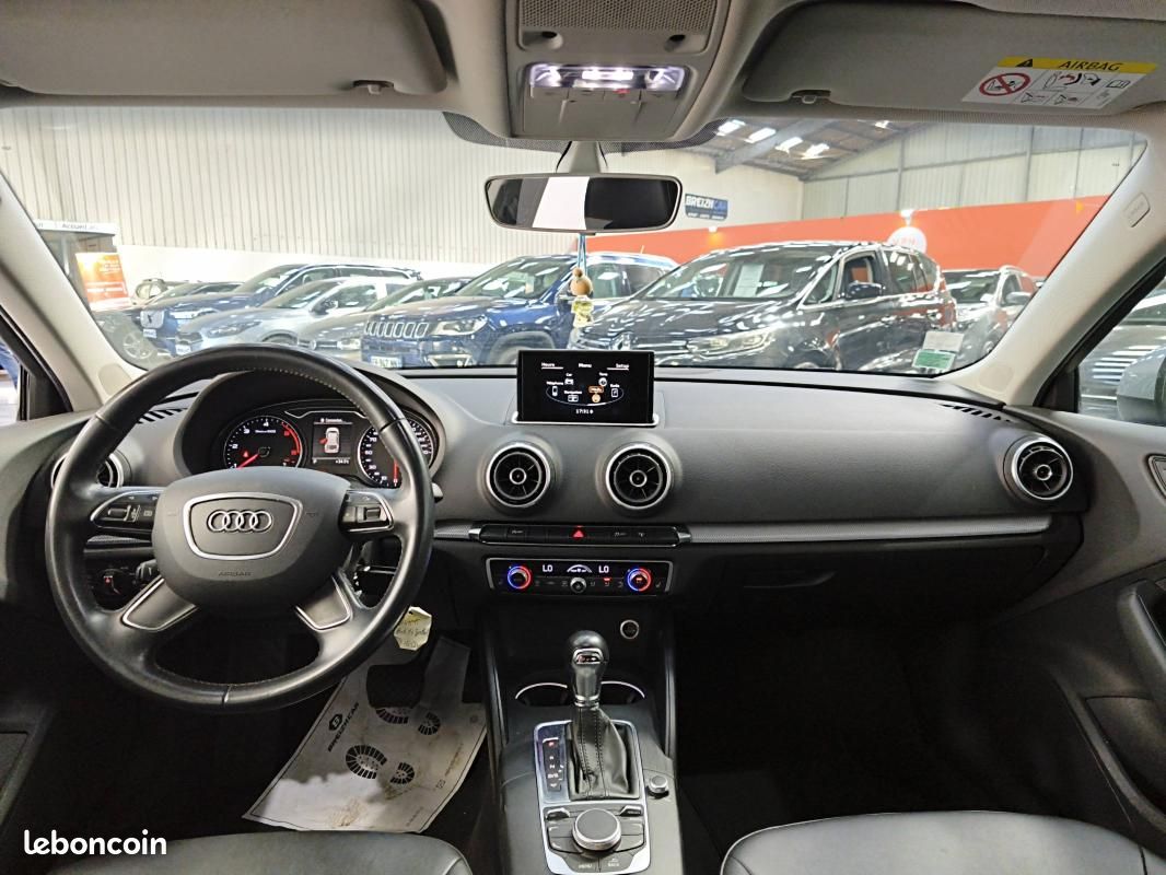 Audi A3 III 1.6 TDI 110ch Ambiente (image 16)