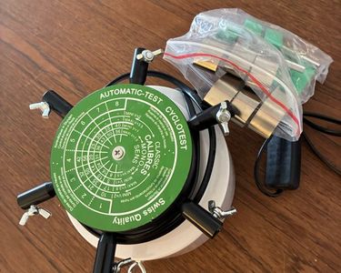 Remontoir automatique avec support et testeur - Test et Avis Remontoir automatique avec support et testeur - Test et Avis