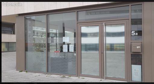 Local commercial 2 pièces 90 m² · à Tinqueux · 90 m² · 230 000 €