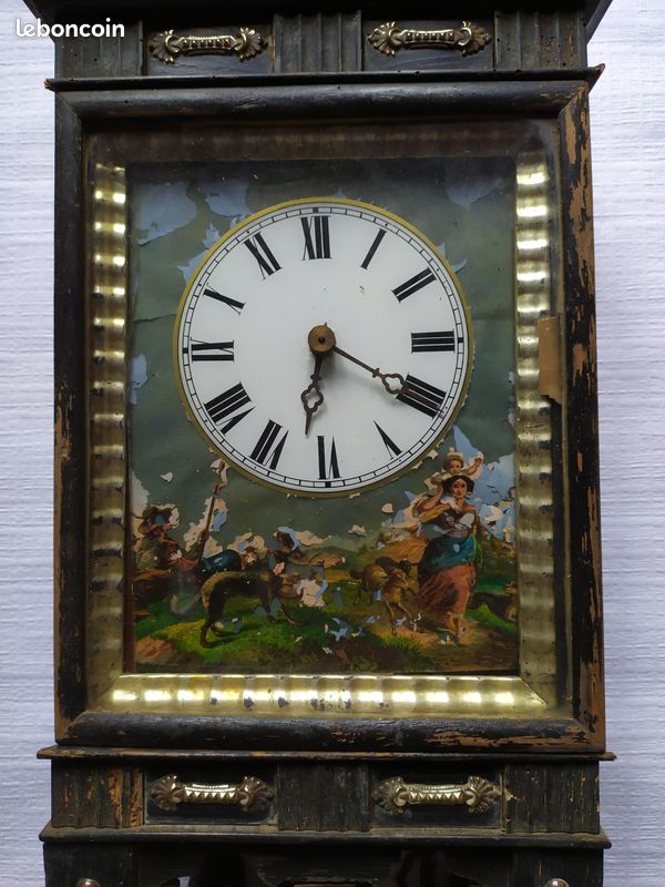 Pendule forêt-noir en bois peint sur SA - Antiquités décoration