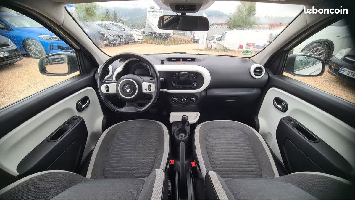 RENAULT Twingo - 0.9 Tce Intens 90ch boite auto essence (image 9)
