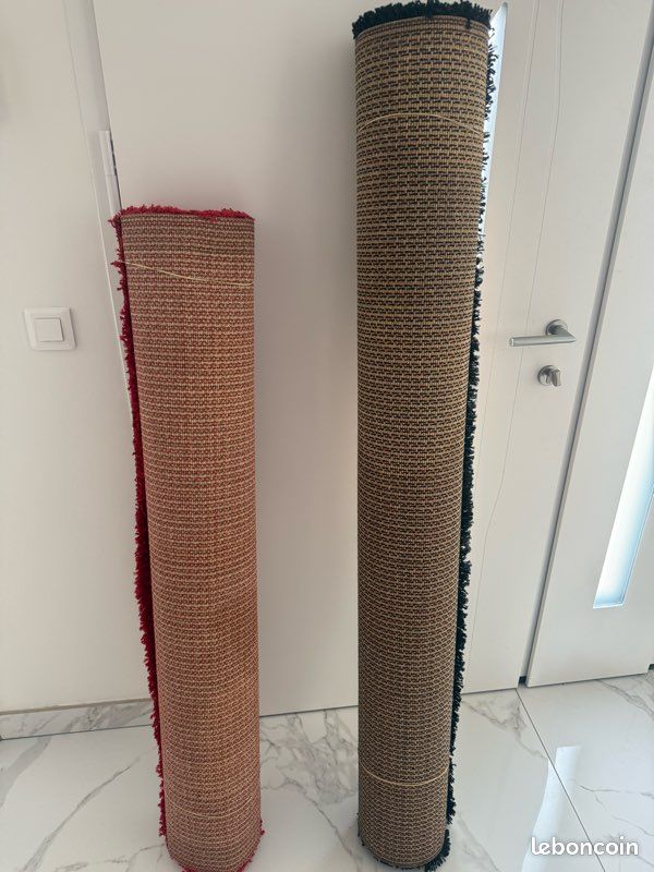 Deux tapis noir et rouge (image 1)
