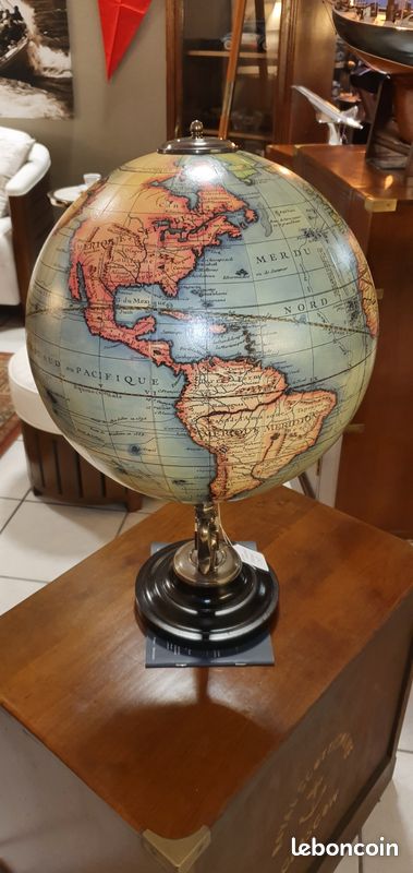 Globe terrestre de la Maison Grosselin - XIXe siècle - N.69392