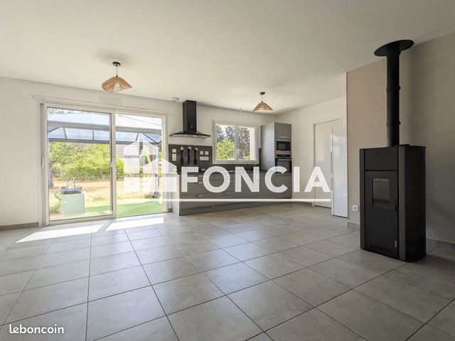 Maison 3 pièces 70 m² · à Parigné-le-Pôlin · 70 m² · 825 €/mois