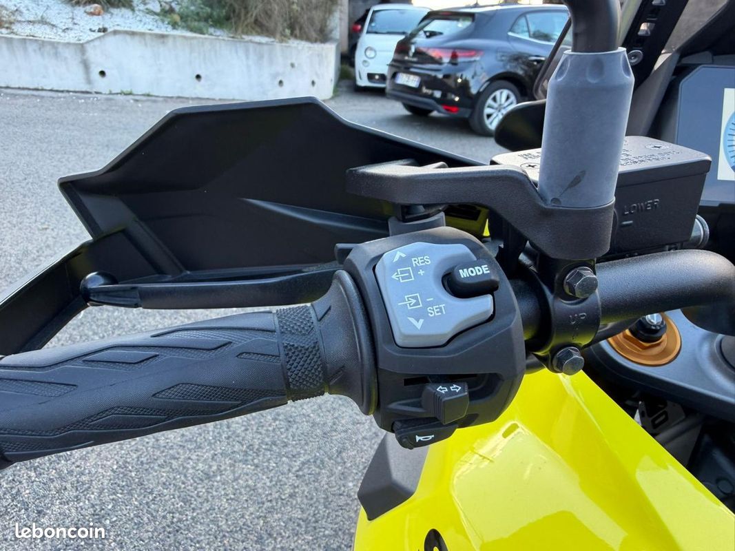 Suzuki dl v strom 1050 (image 7)