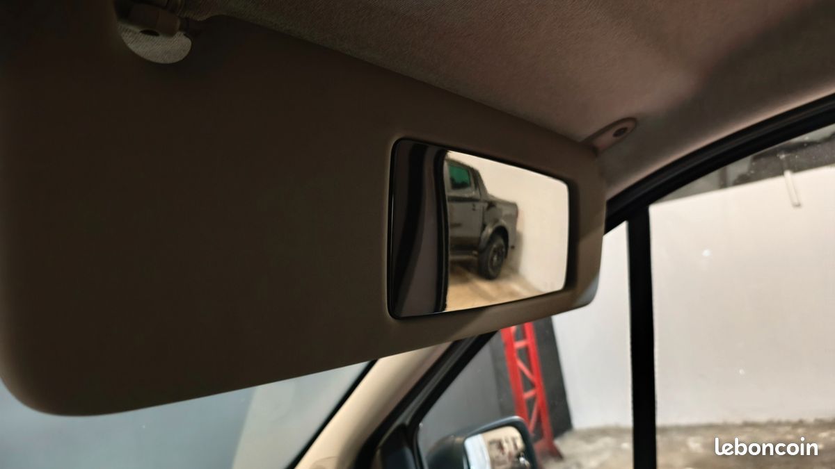 Renault trafic vu fourgon 2.0 bluedci 150 28 l1h1 grand-confort tva recuperable (image 17)