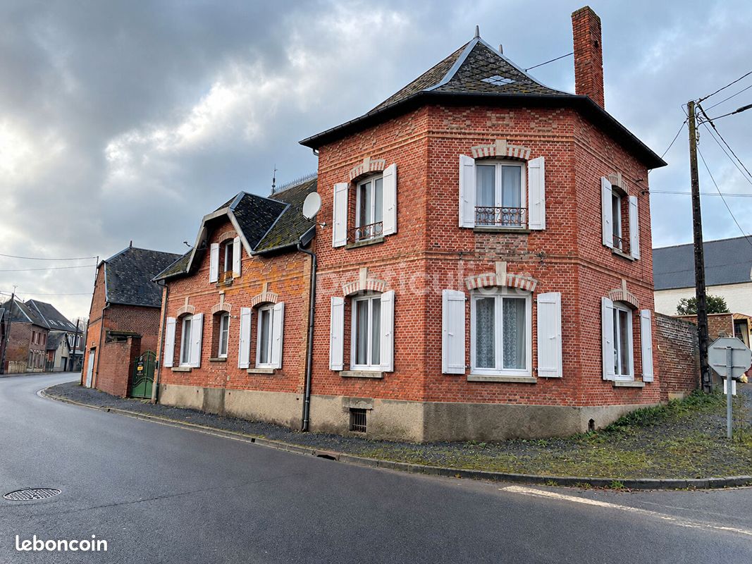 Immeuble 9 pièces 210 m² · à Ham · 210 m² · 158 850 €