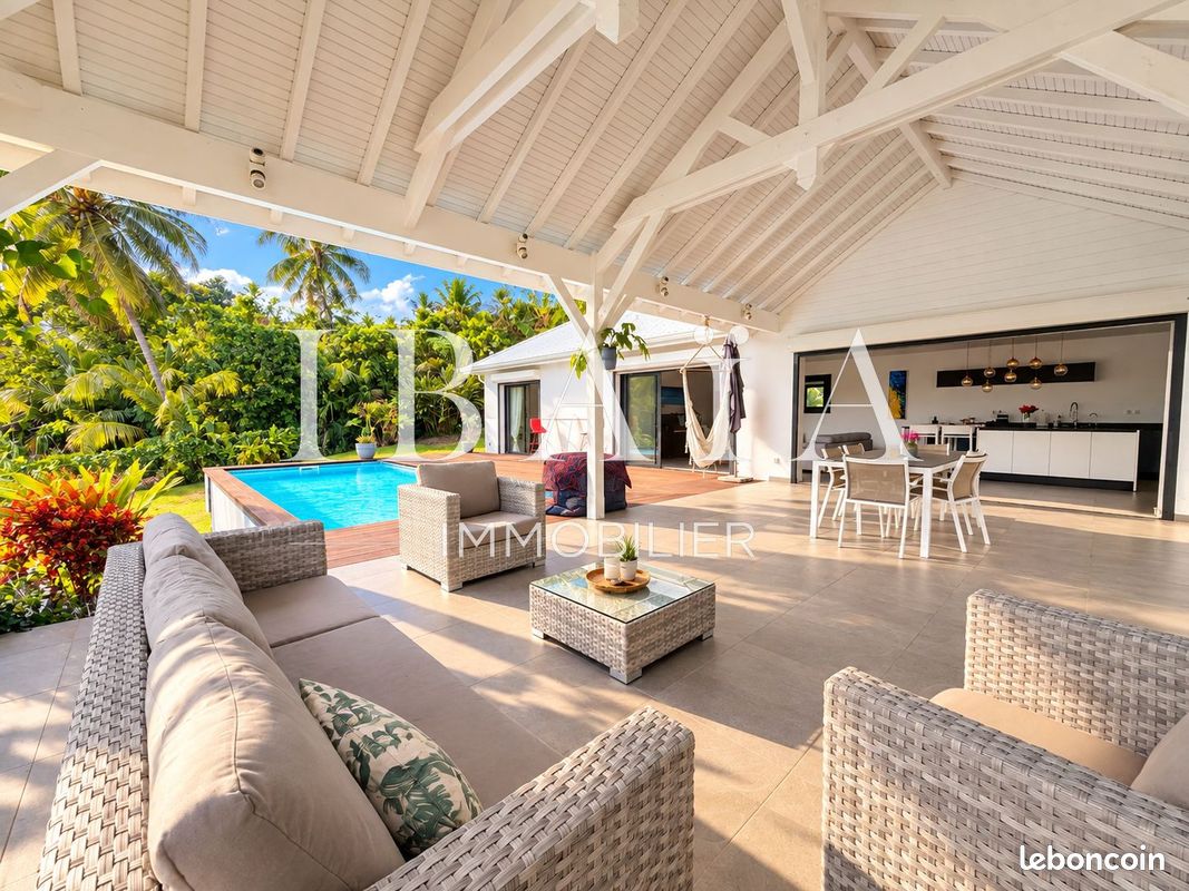 Maison 5 pièces 120 m² · à Petit-Bourg · 120 m² · 685 000 €