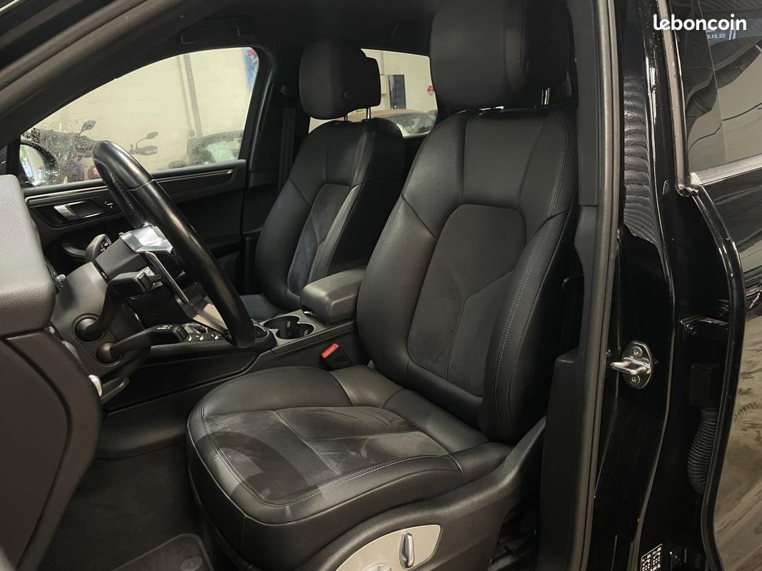 PORSCHE MACAN 2.0i 252ch PDK ENTRETIENT PORSCHE COMPLET/ 4 PNEUS NEUFS (image 9)
