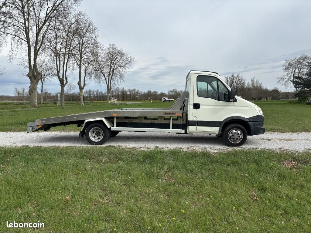 IVECO DAILY Plus 35 C 15 CHASSIS CABINE 35C/35S PORTE VOITURE GARANTIE 12 MOIS (image 4)