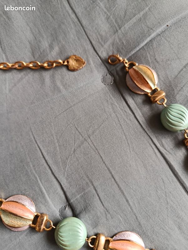 Collier Fantaisie Vintage - Métal Doré - Style Rétro