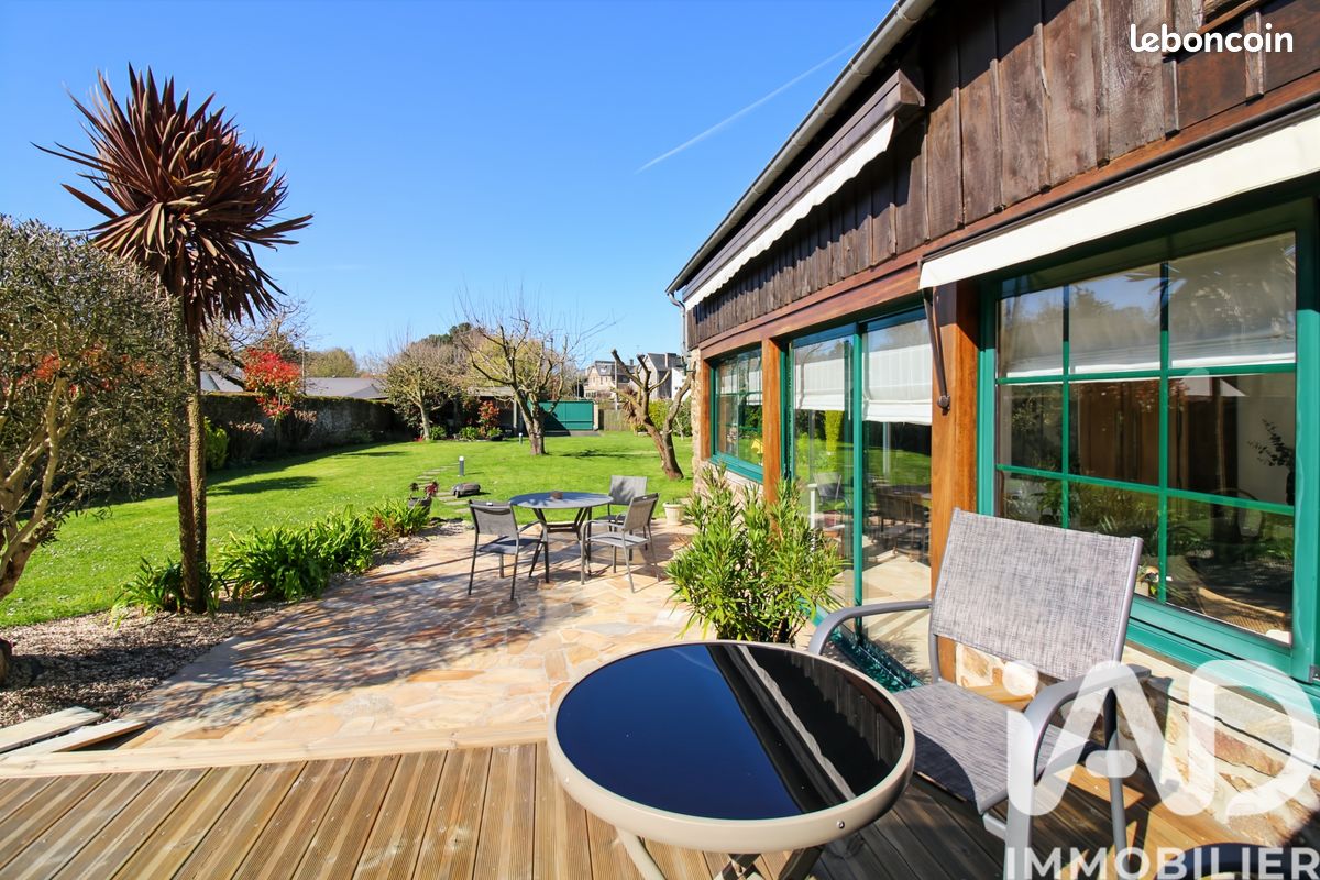 Maison 7 pièces 230 m² · à Lamballe-Armor · 230 m² · 526 000 €