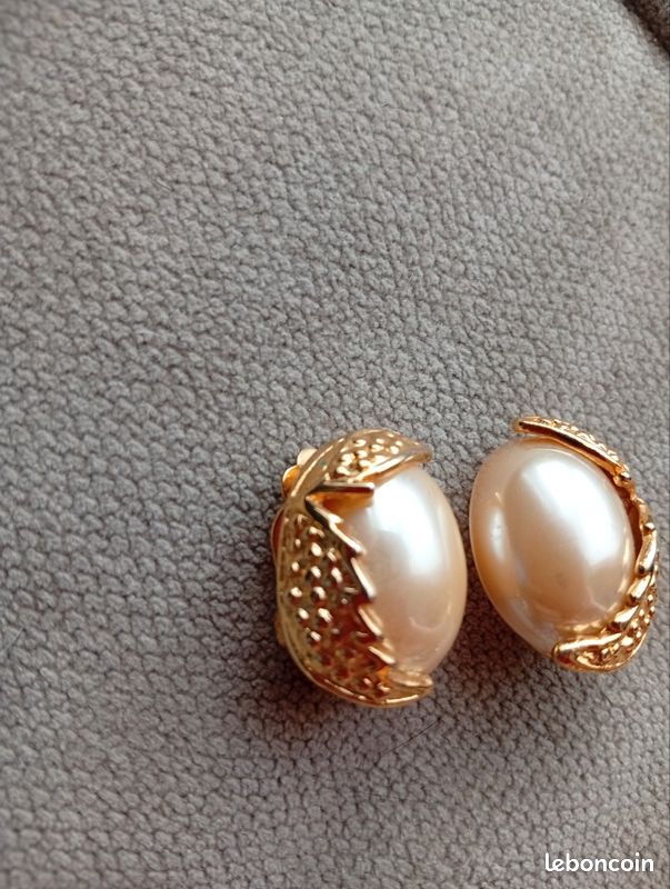 Clip Sur Boucles Doreilles Gland Rouge Boucles Doreilles